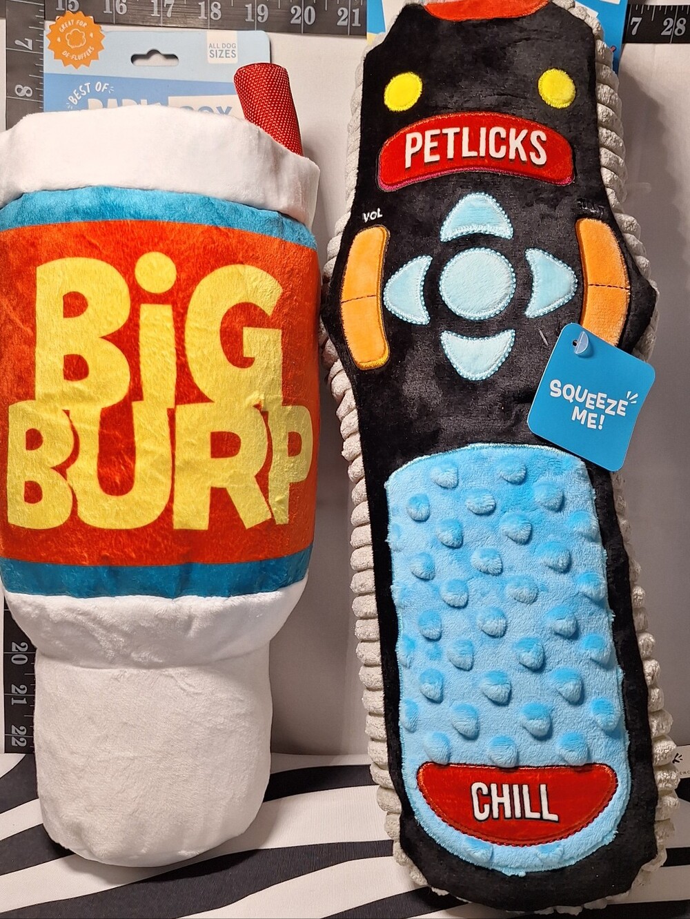 NWT Bark Big Burp Slurp & Chewinversal Remote Dog Toys